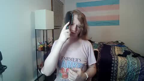 vanfairy526 online show from April 4, 2026, 9:29 am