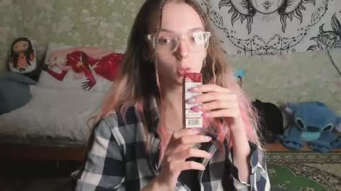Adelina online show from May 12, 2026, 12:46 pm