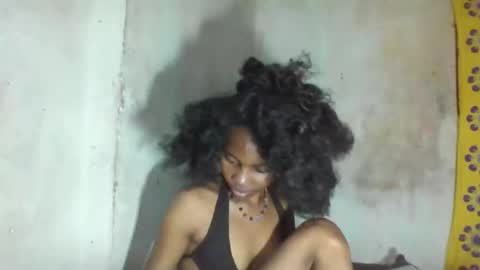 Snapshot of vanillachann chatting on October 12, 2025, 5:34 pm vanillachann online show from October 12, 2025, 5:34 pm