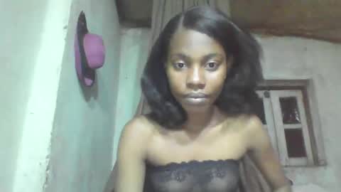 Snapshot of vanillachann chatting on December 4, 2025, 12:42 am vanillachann online show from December 4, 2025, 12:42 am