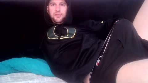 Snapshot of vanillaniceeee chatting on July 17, 2026, 2:40 am vanillaniceeee online show from July 17, 2026, 2:40 am