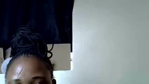 vanillavenus online show from October 12, 2025, 10:25 am