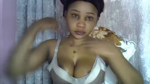 Snapshot of vanillavenus chatting on June 26, 2026, 11:03 am vanillavenus online show from June 26, 2026, 11:03 am