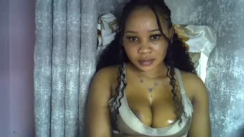 Snapshot of vanillavenus chatting on July 9, 2026, 12:15 am vanillavenus online show from July 9, 2026, 12:15 am