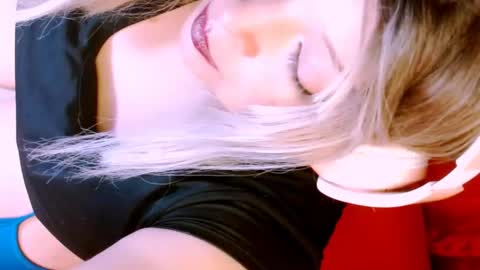 free  follow me online show from April 21, 2026, 2:04 am