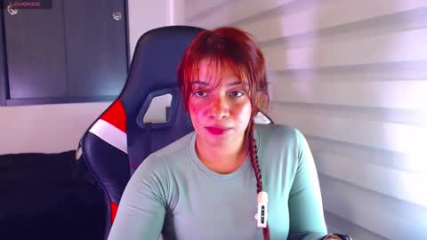 Vanesa online show from April 2, 2026, 9:01 pm