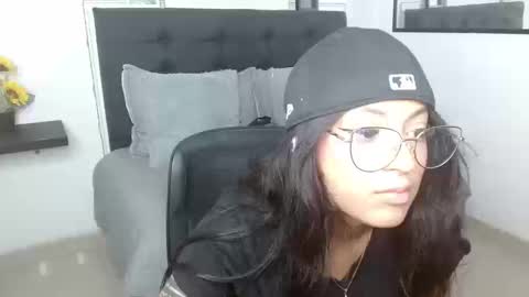 vane online show from September 15, 2025, 8:31 pm