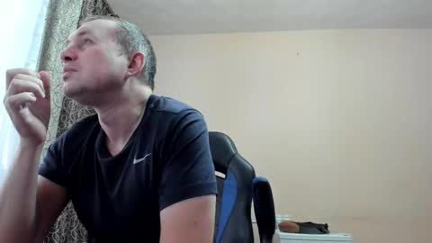 vano_822 online show from December 17, 2025, 8:09 am