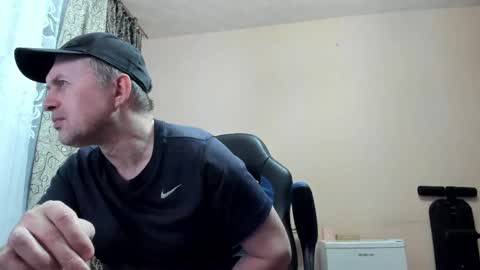 Snapshot of vano_822 chatting on May 9, 2026, 8:14 pm vano_822 online show from May 9, 2026, 8:14 pm
