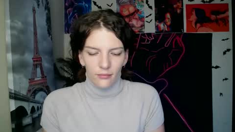 Vanessa online show from October 7, 2025, 6:10 am