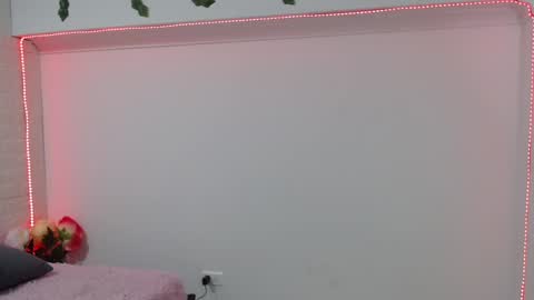 Snapshot of vanse_lust chatting on January 29, 2025, 11:35 pm Karuna online show from January 29, 2025, 11:35 pm