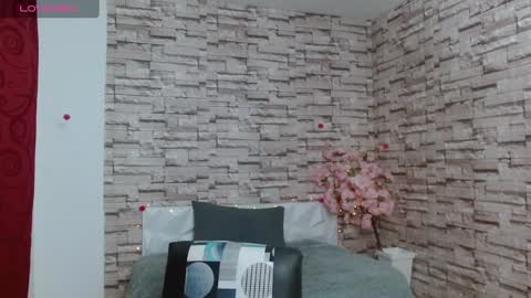 Snapshot of vanse_lust chatting on February 4, 2025, 2:17 am Karuna online show from February 4, 2025, 2:17 am