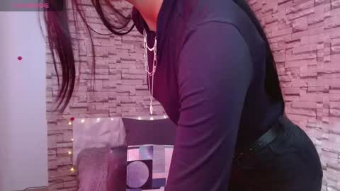 Snapshot of vanse_lust chatting on February 7, 2025, 8:53 pm Karuna online show from February 7, 2025, 8:53 pm