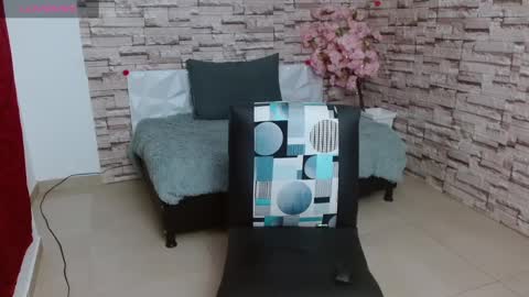 Snapshot of vanse_lust chatting on February 11, 2025, 11:12 pm Karuna online show from February 11, 2025, 11:12 pm