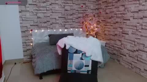 Snapshot of vanse_lust chatting on February 25, 2025, 9:35 pm Karuna online show from February 25, 2025, 9:35 pm