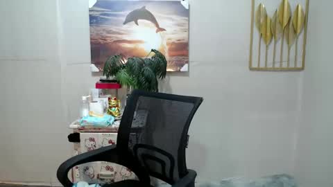 vanxxx2005 online show from December 9, 2024, 11:26 am