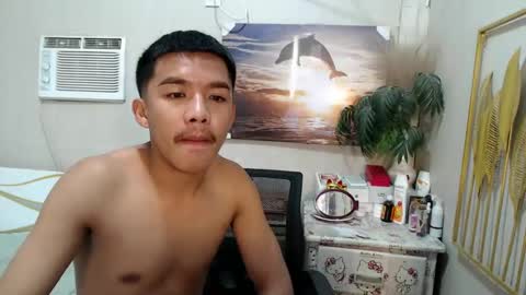 vanxxx2005 online show from March 10, 2025, 1:45 am