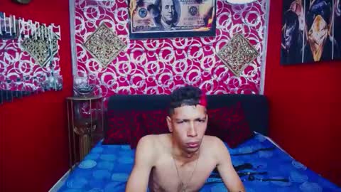 Snapshot of varonaesteban7 chatting on April 22, 2026, 2:40 pm Esteban online show from April 22, 2026, 2:40 pm