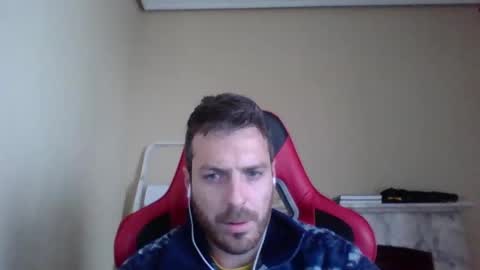 vascorro20 online show from December 2, 2024, 11:45 am