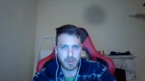 vascorro20 online show from January 2, 2025, 12:34 am