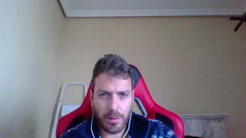 vascorro20 online show from February 24, 2025, 11:10 am