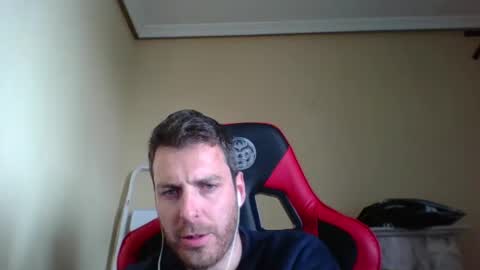 vascorro20 online show from March 5, 2025, 9:05 am