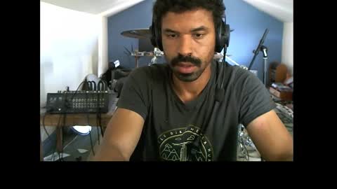 Snapshot of vbigidux chatting on December 23, 2024, 4:12 am vbigidux online show from December 23, 2024, 4:12 am