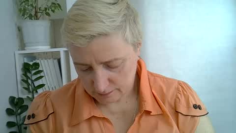 vea_motty online show from March 22, 2026, 10:29 am