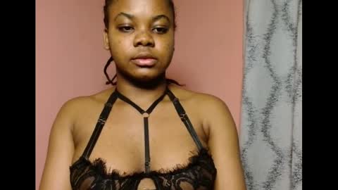 vee62 online show from May 24, 2026, 11:32 pm