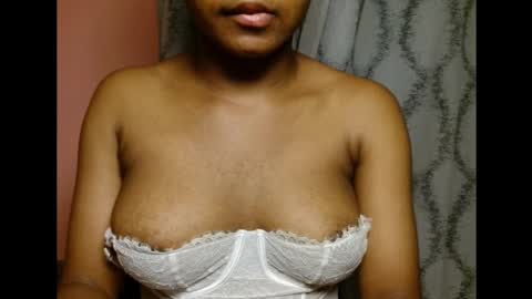 Snapshot of vee62 chatting on June 25, 2026, 1:05 am vee62 online show from June 25, 2026, 1:05 am