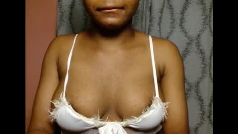 Snapshot of vee62 chatting on June 26, 2026, 12:15 am vee62 online show from June 26, 2026, 12:15 am