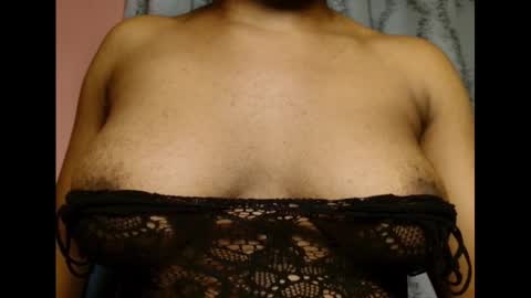 Snapshot of vee62 chatting on July 12, 2026, 12:45 am vee62 online show from July 12, 2026, 12:45 am