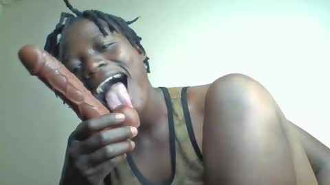 Vee tommy online show from December 2, 2025, 1:55 am