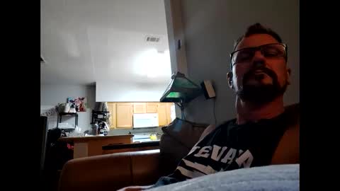 Snapshot of vegasdadbod chatting on September 16, 2025, 6:58 am vegasdadbod online show from September 16, 2025, 6:58 am