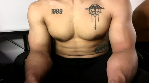 Vegas Love online show from July 7, 2026, 4:04 am