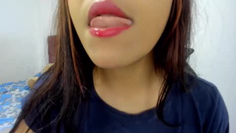 Snapshot of veky_saliva01 chatting on February 26, 2025, 10:58 am camila online show from February 26, 2025, 10:58 am