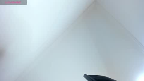 Snapshot of velez_isa chatting on February 12, 2026, 7:42 pm velez_isa online show from February 12, 2026, 7:42 pm