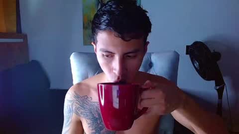 velk_hot1 online show from March 23, 2026, 12:53 pm