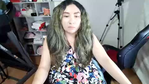 Snapshot of vellarossa chatting on April 26, 2026, 4:54 am Im VelaI will be Christmas and New Year with my family December 22 to January 13 I will miss you guys. online show from April 26, 2026, 4:54 am