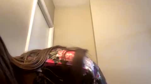 Snapshot of velmaxshaggy chatting on March 6, 2025, 7:32 pm velmaxshaggy online show from March 6, 2025, 7:32 pm