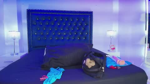 velora_nigth online show from January 6, 2026, 11:36 am