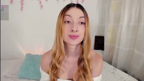 velvet_00 online show from June 16, 2026, 8:28 am