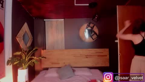 Snapshot of velvet_dreams_ chatting on February 18, 2026, 12:34 pm Isabella online show from February 18, 2026, 12:34 pm