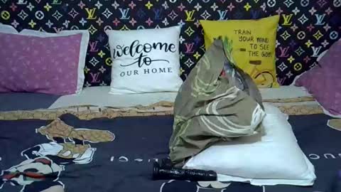 velvet online show from January 17, 2026, 10:42 am