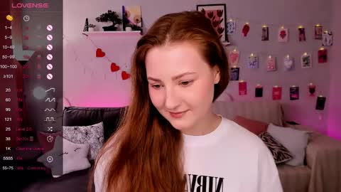 Mia online show from April 29, 2026, 8:51 am