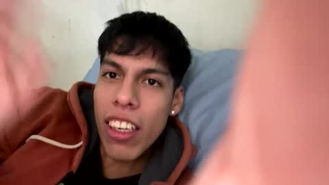 Velvetdesire x online show from April 5, 2026, 7:16 am