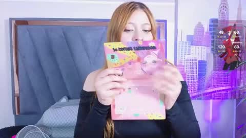 velvetfox_ online show from May 17, 2026, 7:32 pm