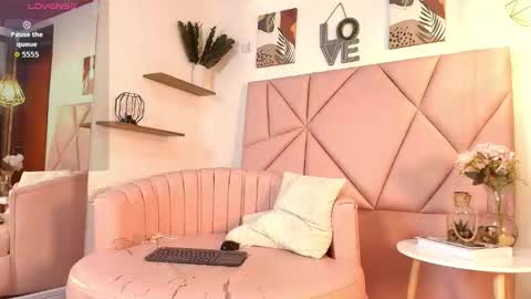 Velvet Nami online show from February 21, 2026, 12:06 pm