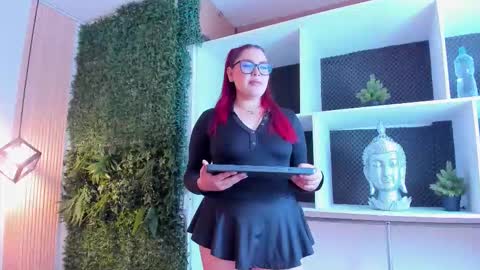 Snapshot of velvetscarlett chatting on February 26, 2026, 12:15 pm velvetscarlett online show from February 26, 2026, 12:15 pm