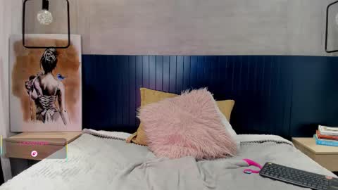 velvettease_ online show from March 5, 2026, 1:40 pm